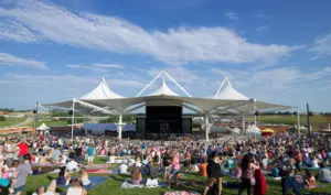 How Many People Can The Walmart Amp Hold