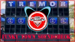 Funky Town Football Video Original